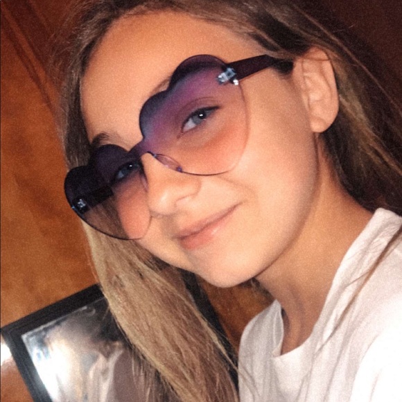 Meet your Posher, Sarah - Picture 6 of 13